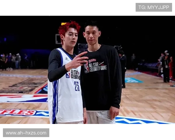 王鹤棣接林书豪长传完成霸气上篮